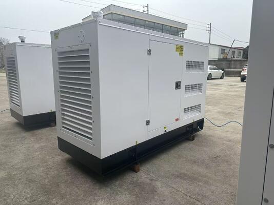 سعر جيد مجموعة مولدات الديزل الصامتة Yuchai 50KW مع سهولة الصيانة والأداء الموثوق به الانترنت